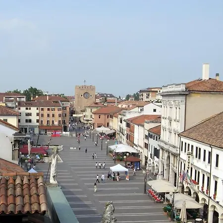 Venice Mestre, Da Roberta アパート メストレ